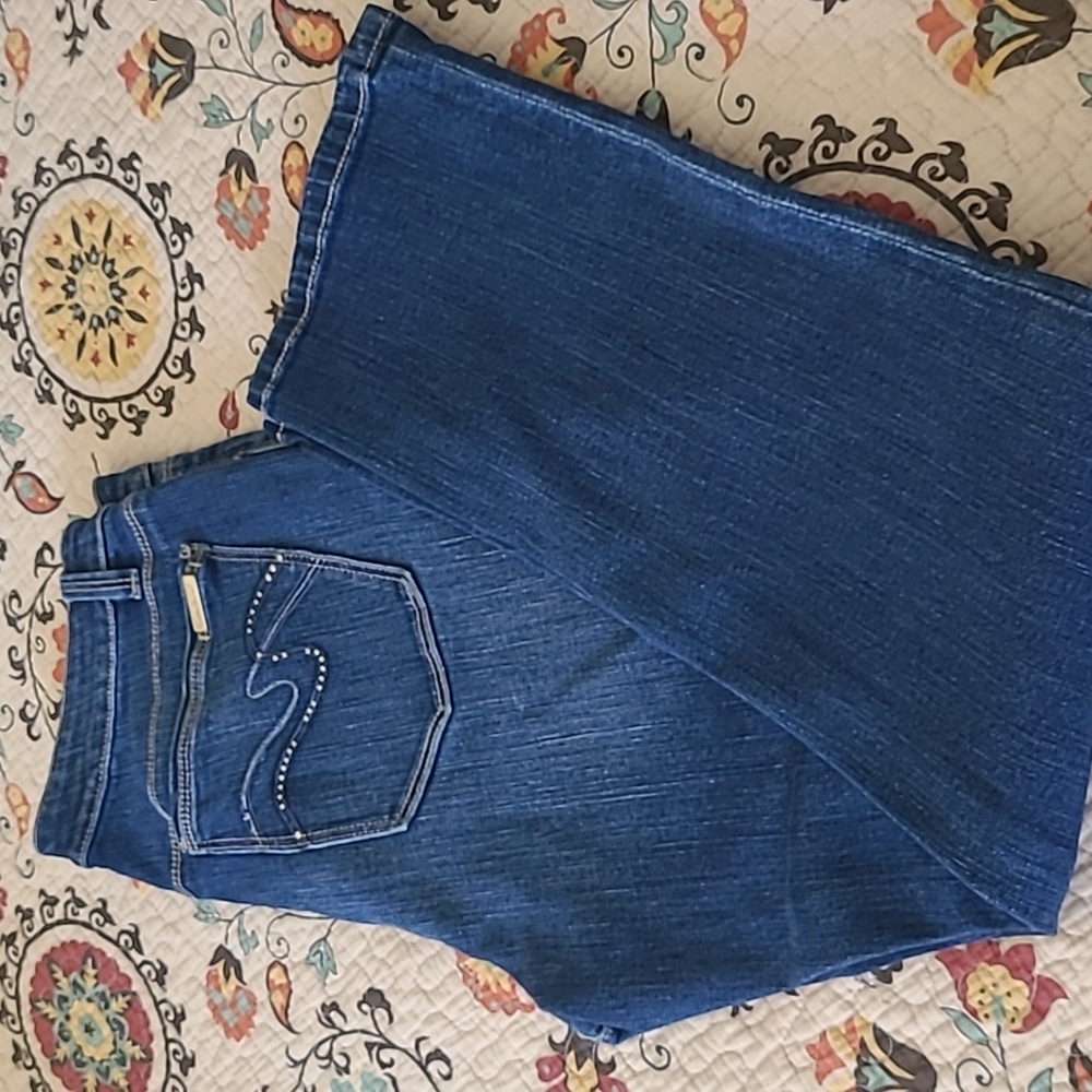 White House Black Market crop straight leg jeans